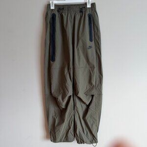 Nike HM7158-223 Mens Small Tech Woven Oversized Pants Olive Green